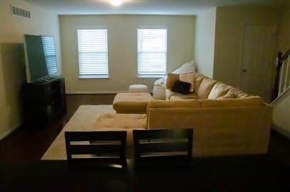 313 5th Ave #1 - Photo 2 of 11