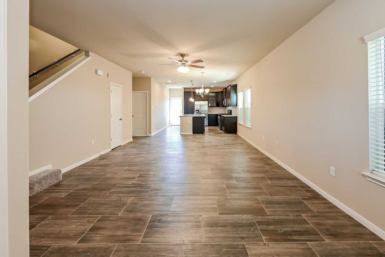 7927 7927 Cypress Country Dr - Photo 6 of 26