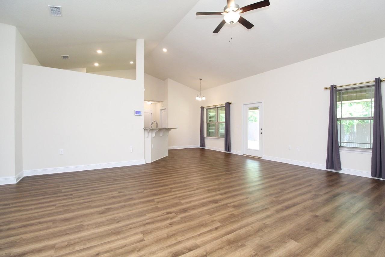 4473 Fort Sumter Rd - Photo 3 of 24