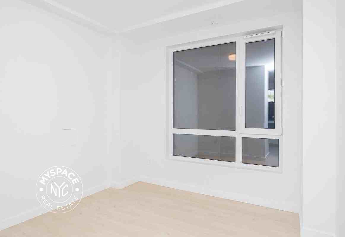 280 Meeker Ave #705 - Photo 5 of 23