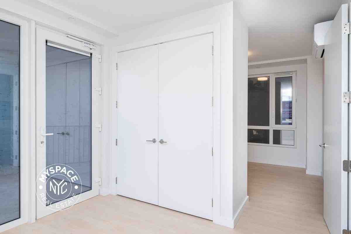 280 Meeker Ave #705 - Photo 6 of 23
