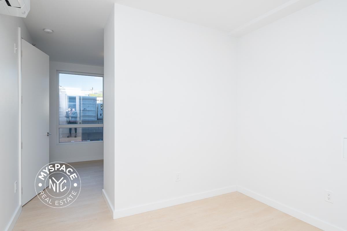 280 Meeker Ave #705 - Photo 7 of 23