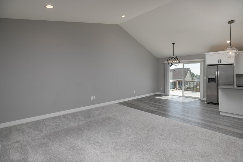 3715 Fernwood Lane Southwest - Photo 6 of 35