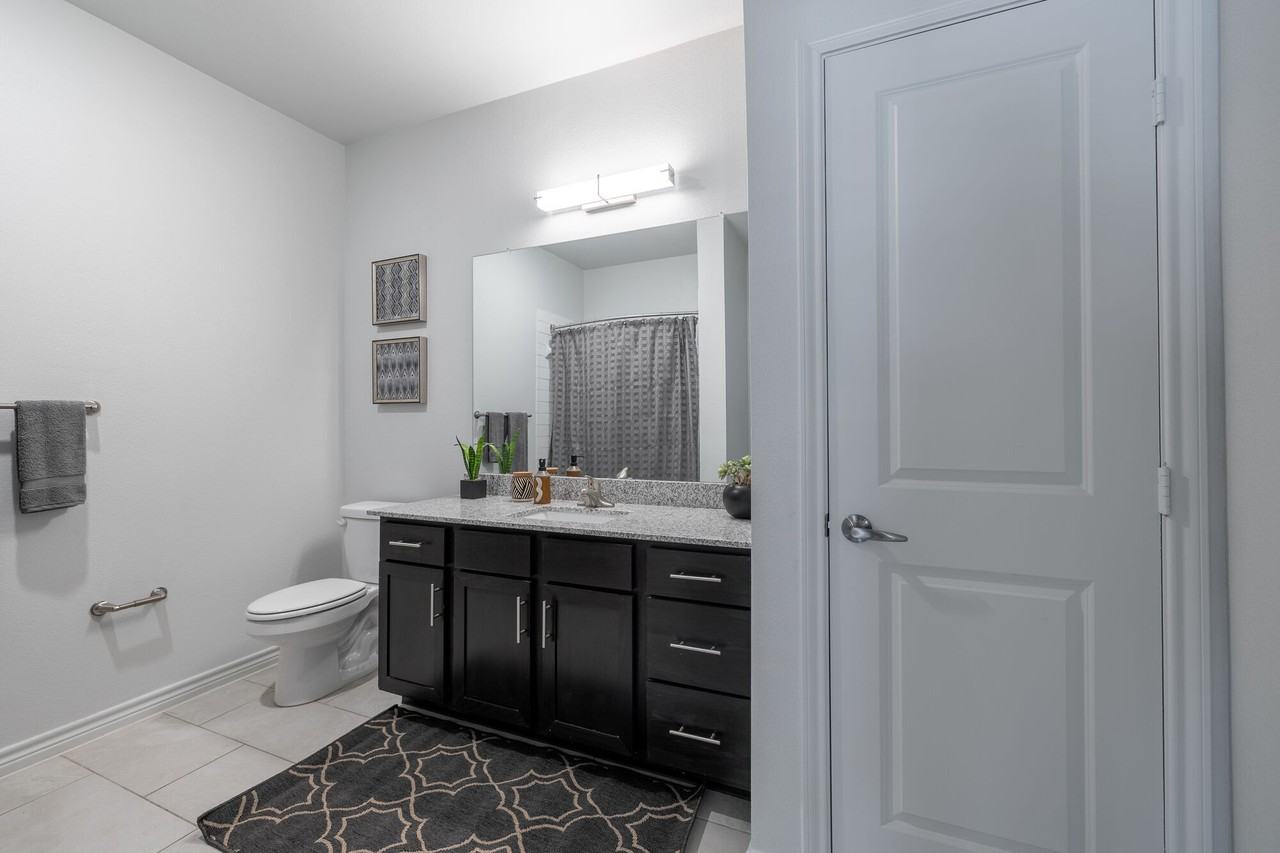 Moonlight Apartments - Photo 2 of 63