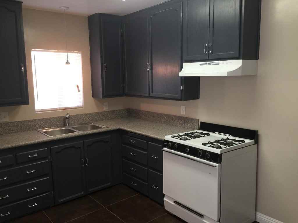 1331 N St - Photo 3 of 6