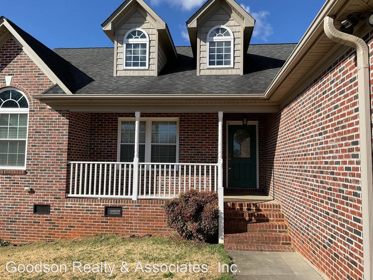 2329 Plateau Rd - Photo 2 of 35