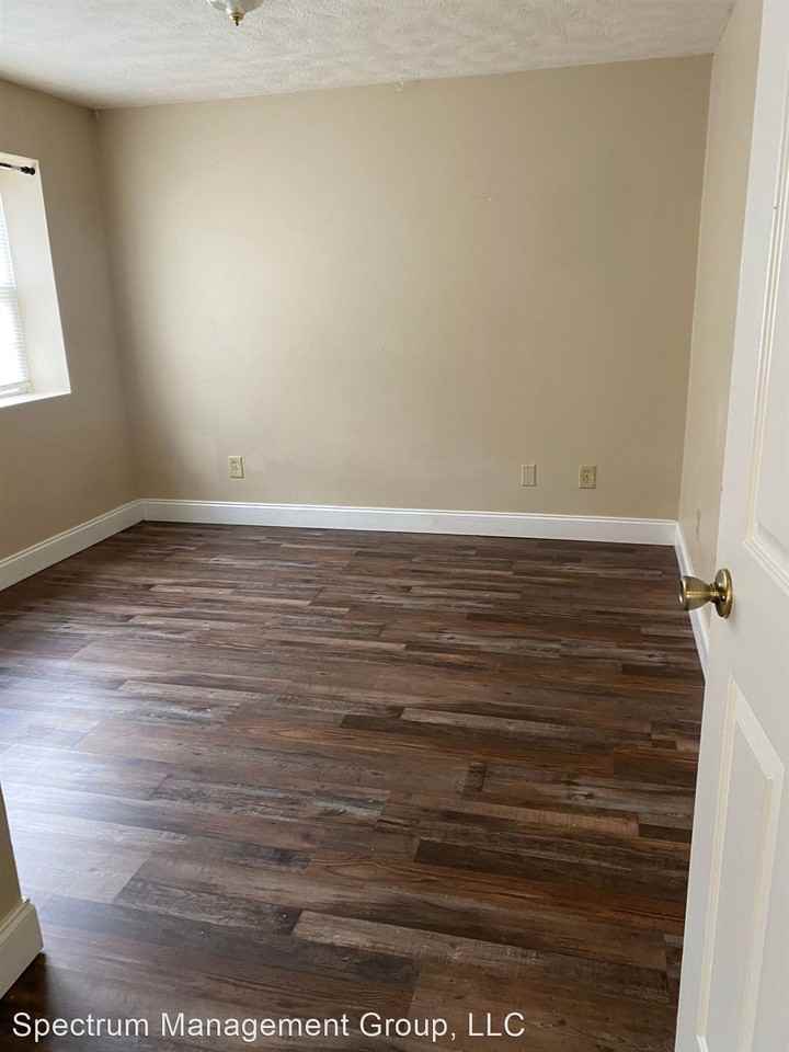 413 N Church St #2 - Photo 3 of 16