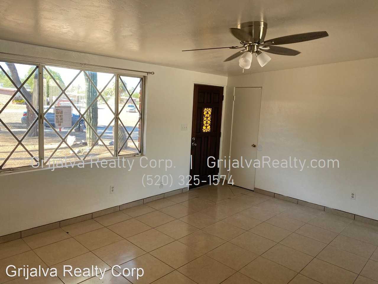 2116 W Calle Fortunado - Photo 2 of 12