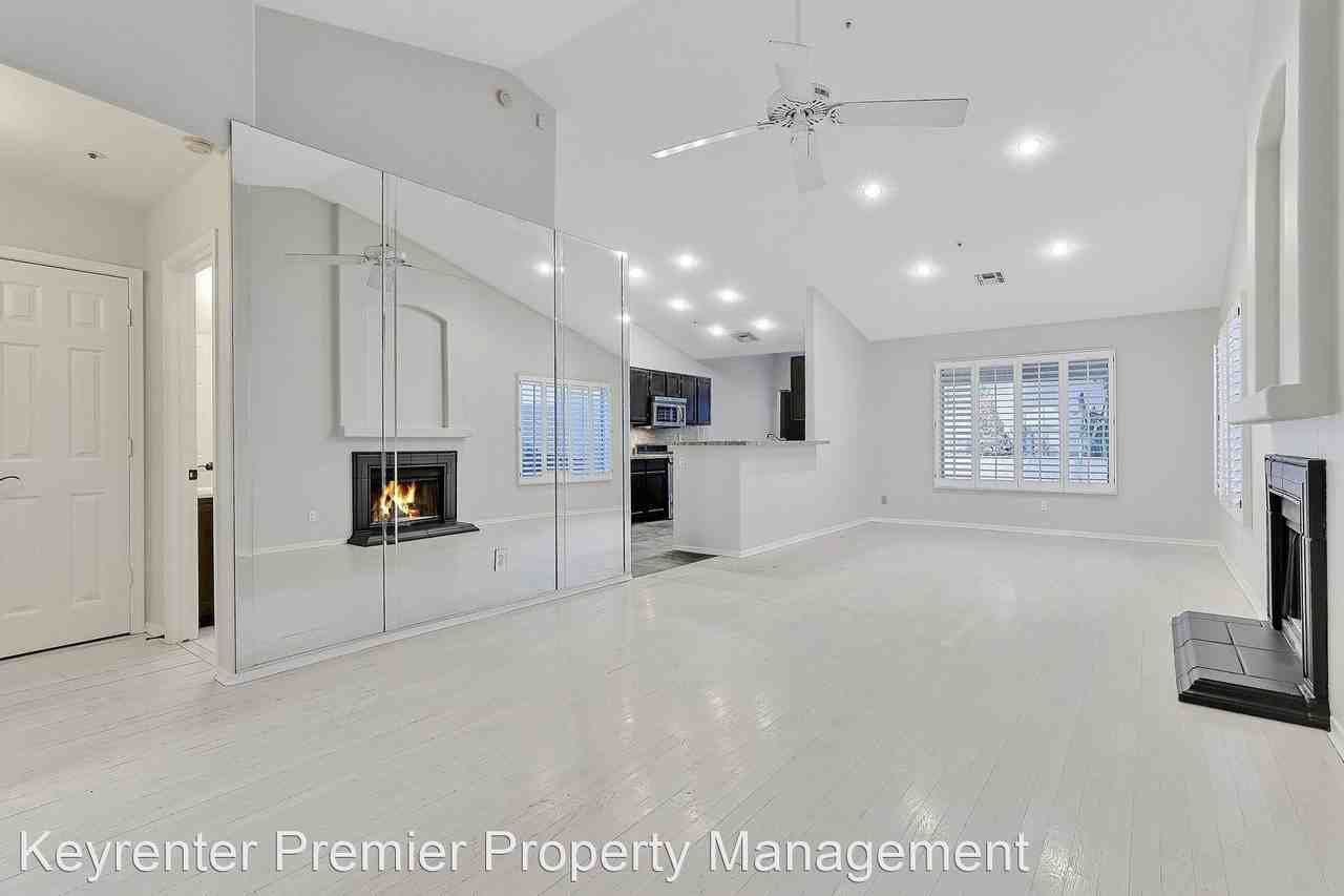 10364 E Sutton Dr - Photo 3 of 27