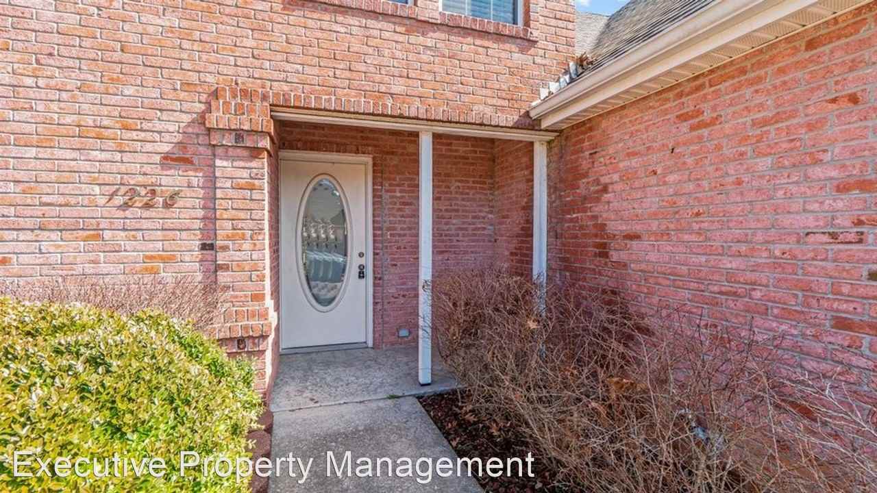 1226/1228 Brookshire Rd - Photo 2 of 35