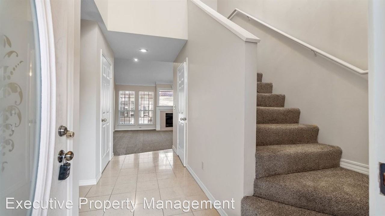 1226/1228 Brookshire Rd - Photo 3 of 35