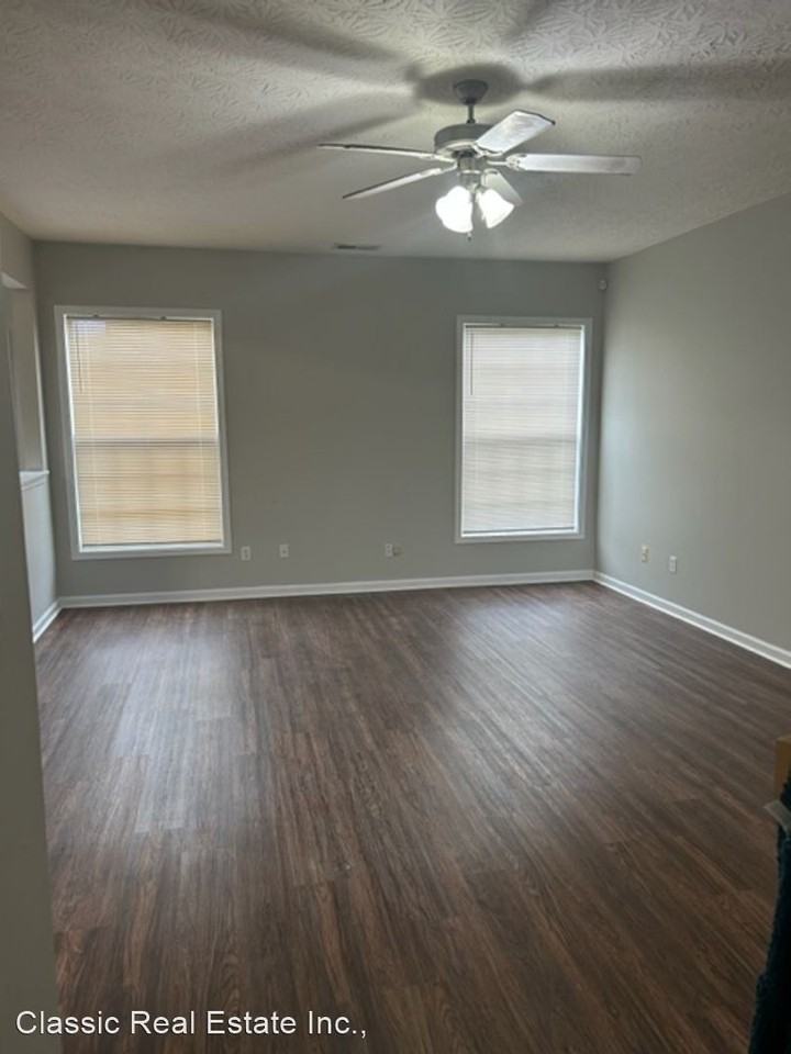 230 Prescott Ln - Photo 3 of 25