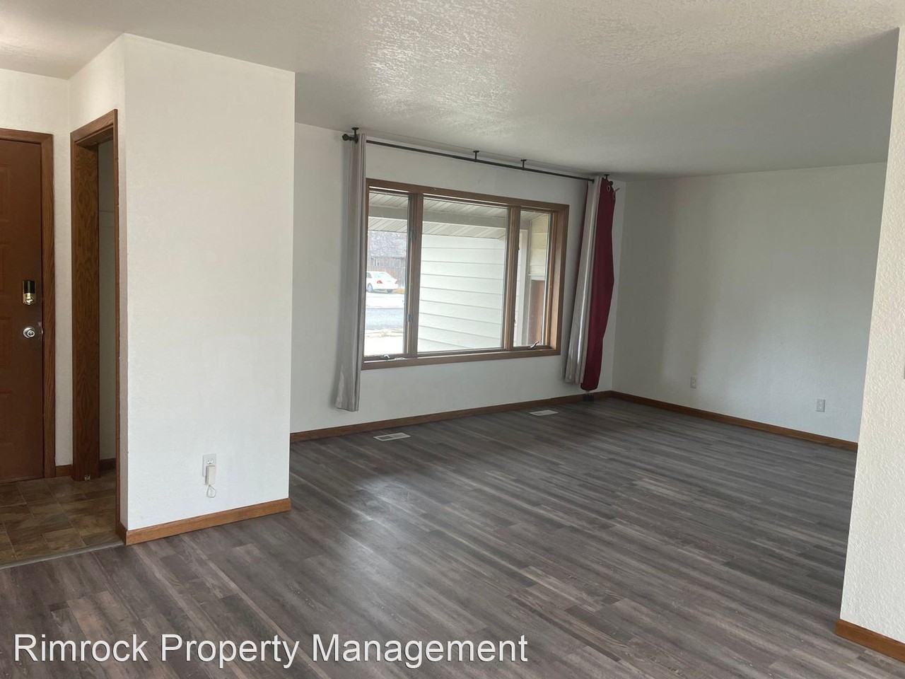 3116 Lynn Ave - Photo 3 of 18