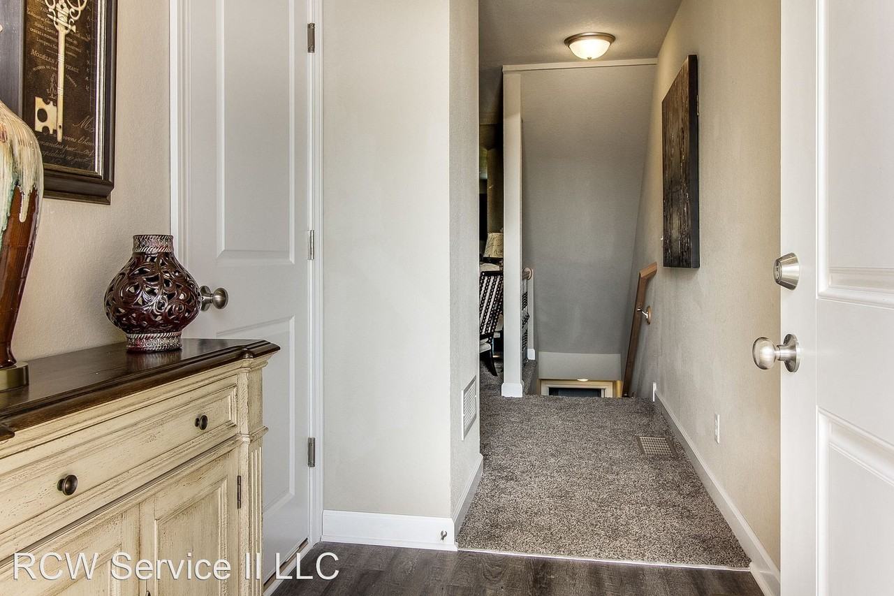 Highlands at Piper - Photo 2 of 16