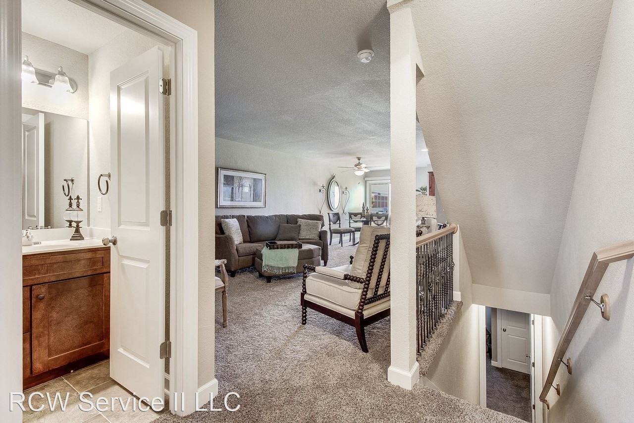 Highlands at Piper - Photo 3 of 16