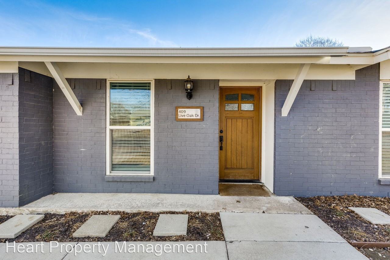 409 Live Oak Dr - Photo 3 of 25