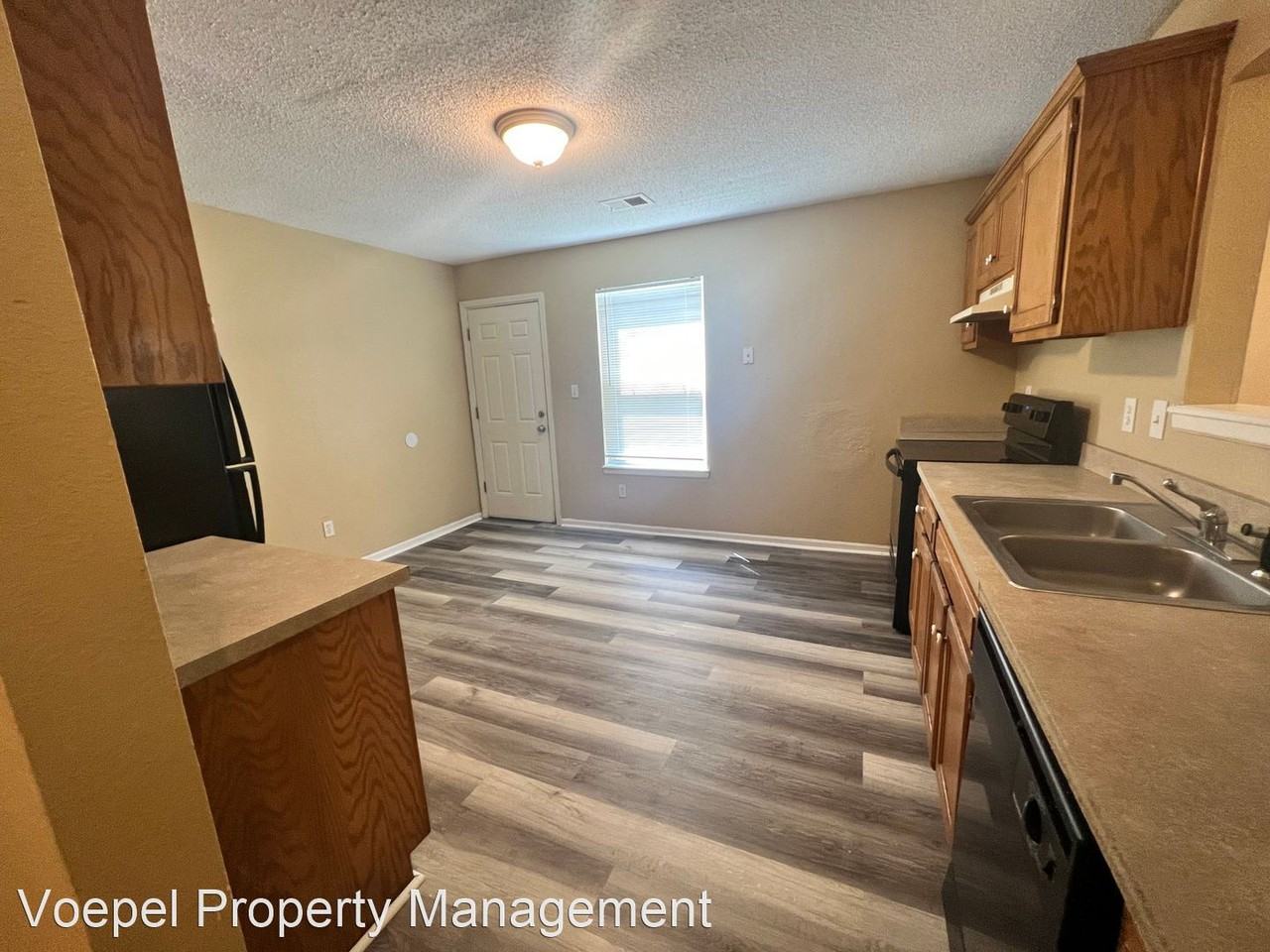 647/649 N. Queen Ridge Ct. - Photo 3 of 15