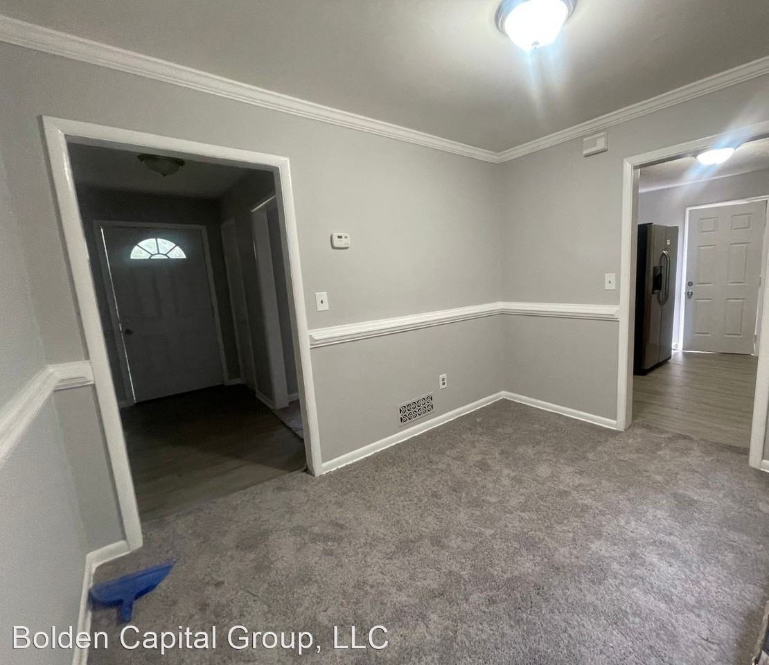 4078 Kenora Dr Sw - Photo 2 of 16