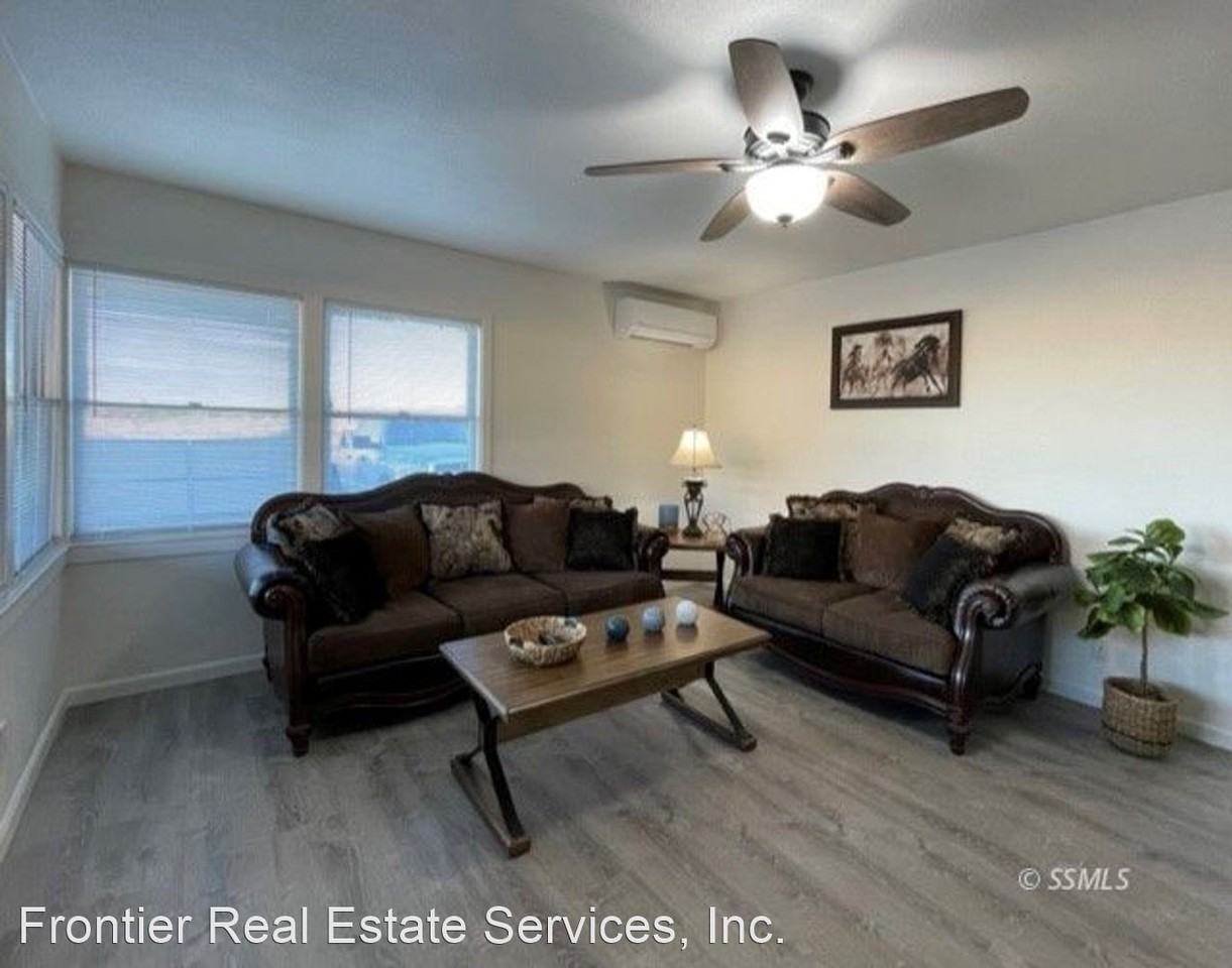 433 S Richmond Rd - Photo 2 of 11