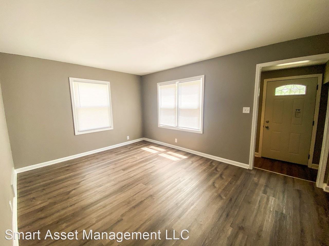 5612 W Carmen Ave - Photo 3 of 12