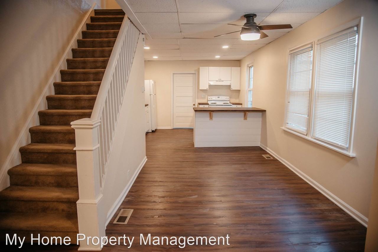 5972 Pine St - Photo 2 of 19