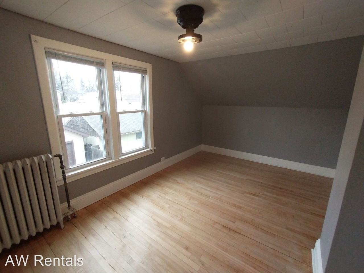 513 11th St S - Photo 2 of 15