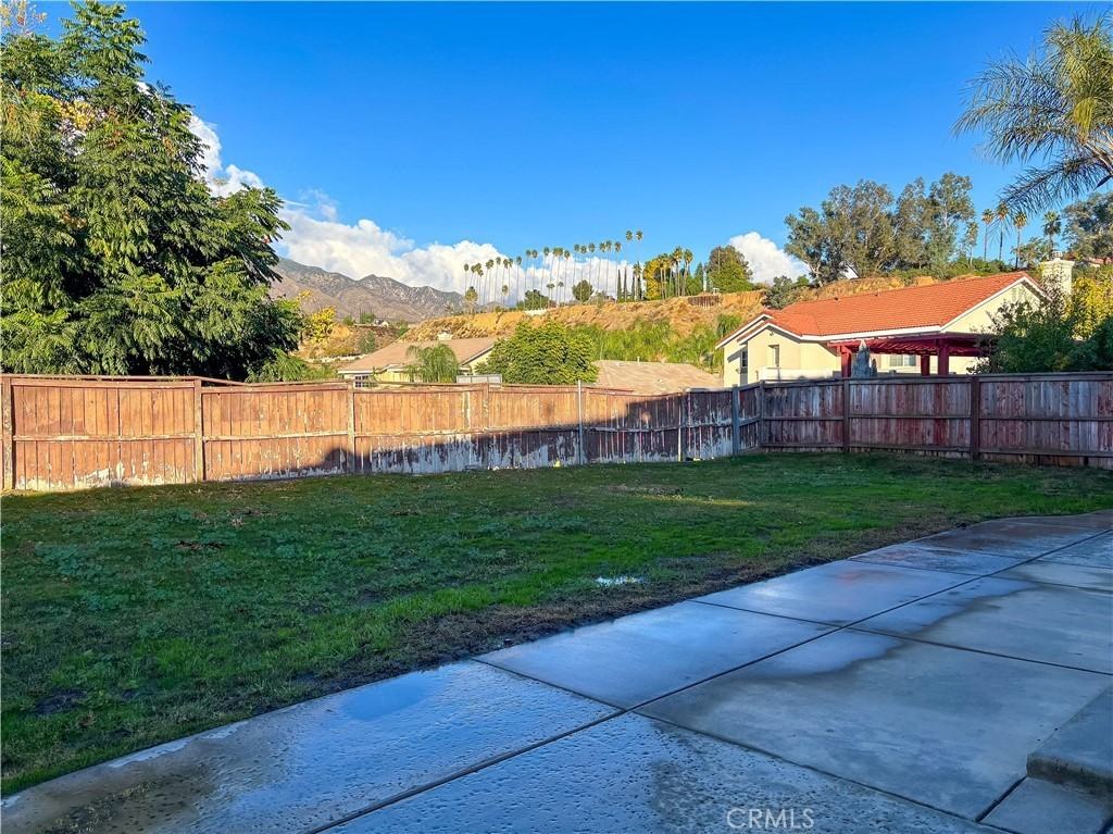 28572 Cherokee Rose Dr - Photo 3 of 4