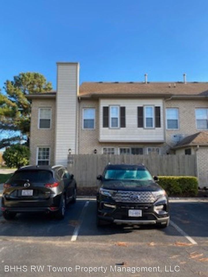 2040 Hardwick Ct - Photo 2 of 38