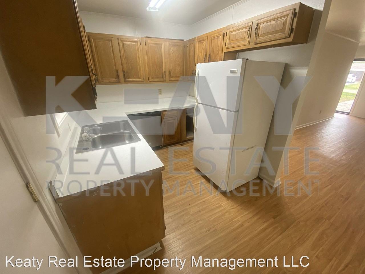 2166 Babe - Photo 2 of 10