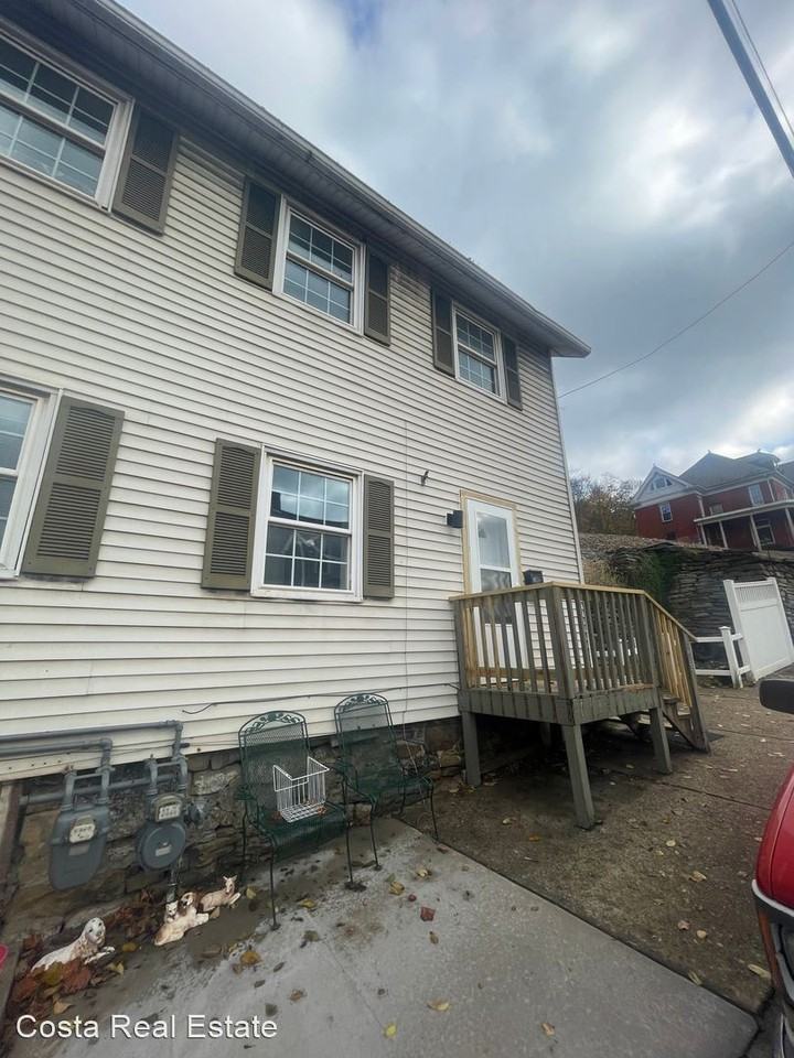 403 and 405 E Main Street Apartments in West Newton, PA 15089 Zumper