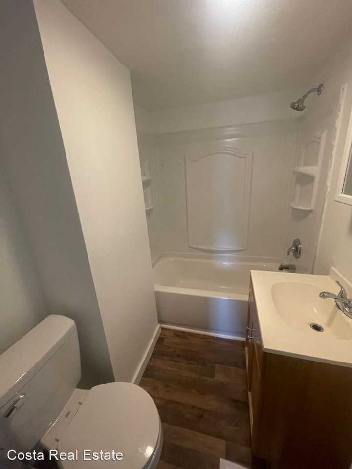 403 and 405 E Main Street - Photo 3 of 12