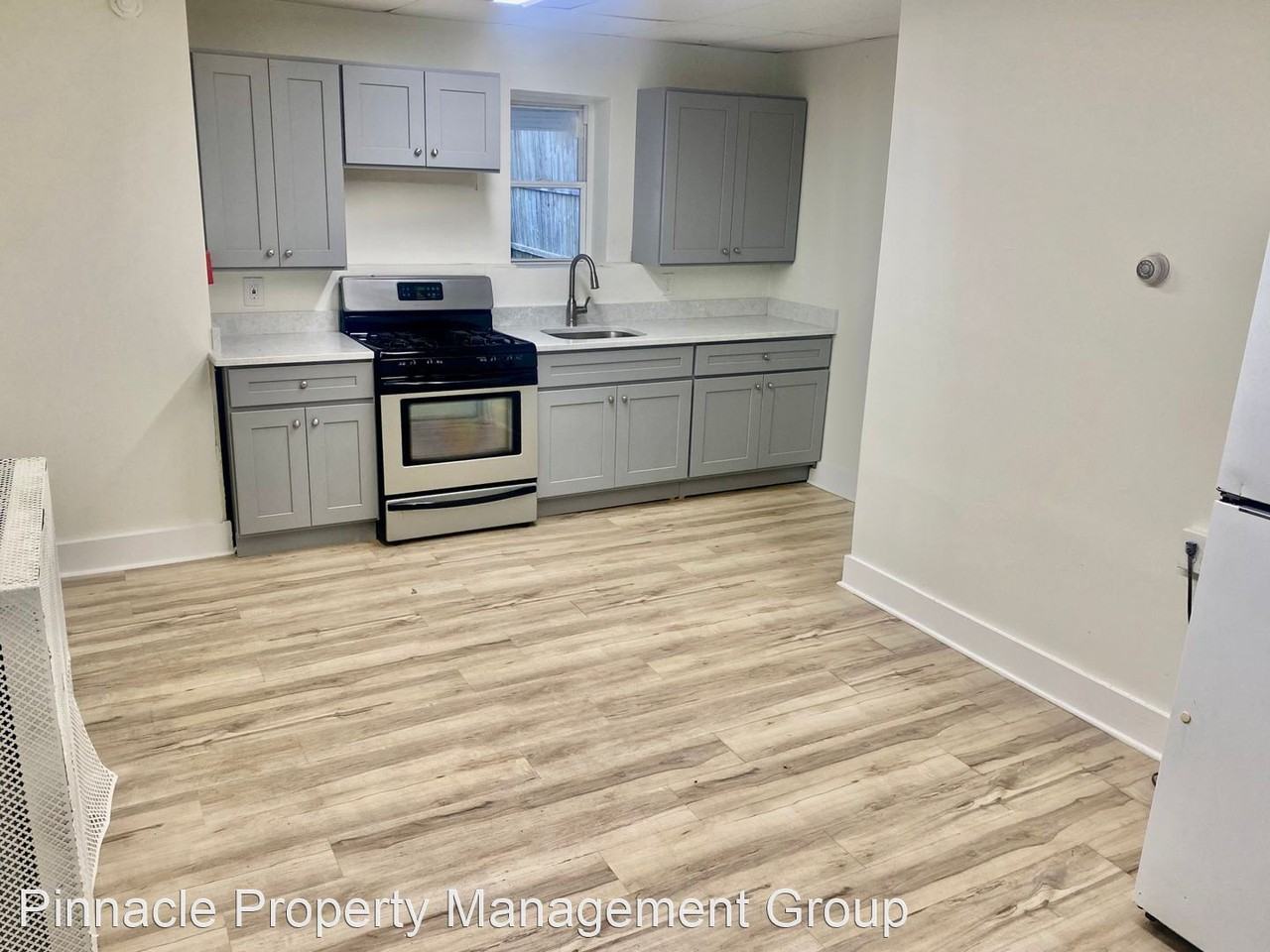 400 Centre St #2 - Photo 3 of 9