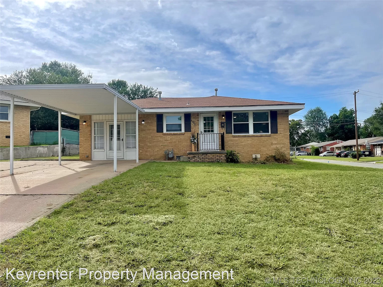 4768 Cornell Dr - Photo 3 of 40