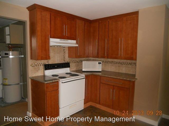 608 30th St - Photo 3 of 10