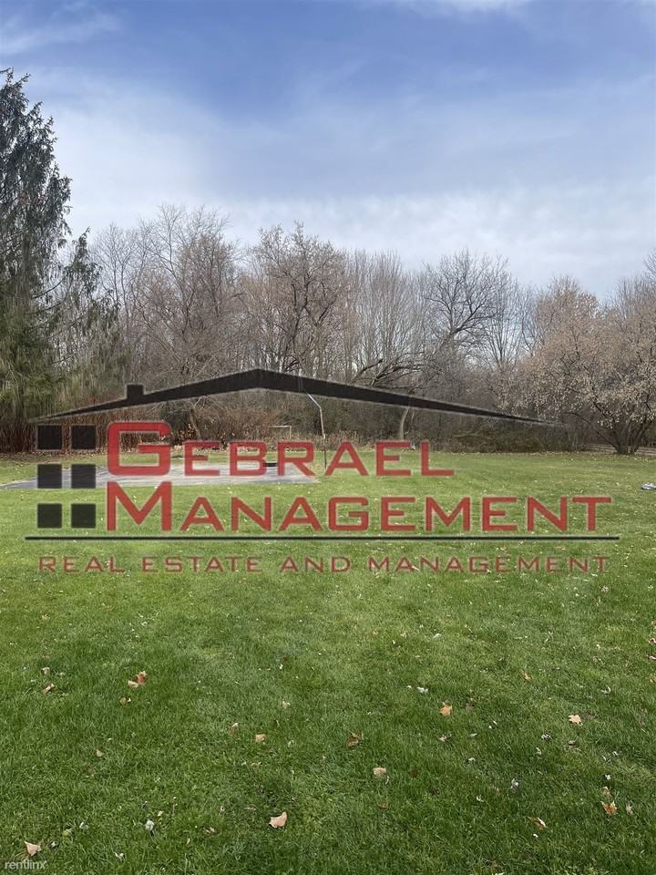 7233 E Carpenter Rd - Photo 3 of 17