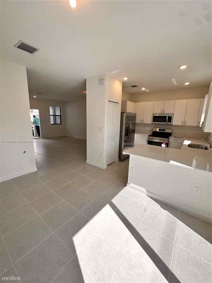 13386 Sw 287th Ter - Photo 2 of 21