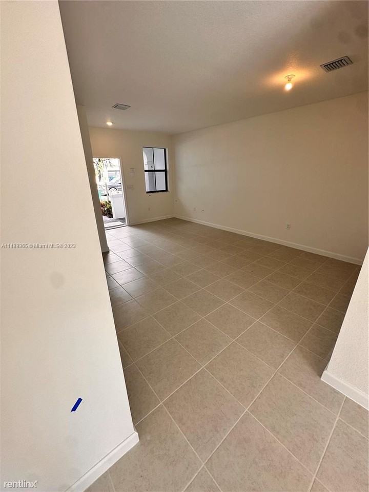 13386 Sw 287th Ter - Photo 3 of 21