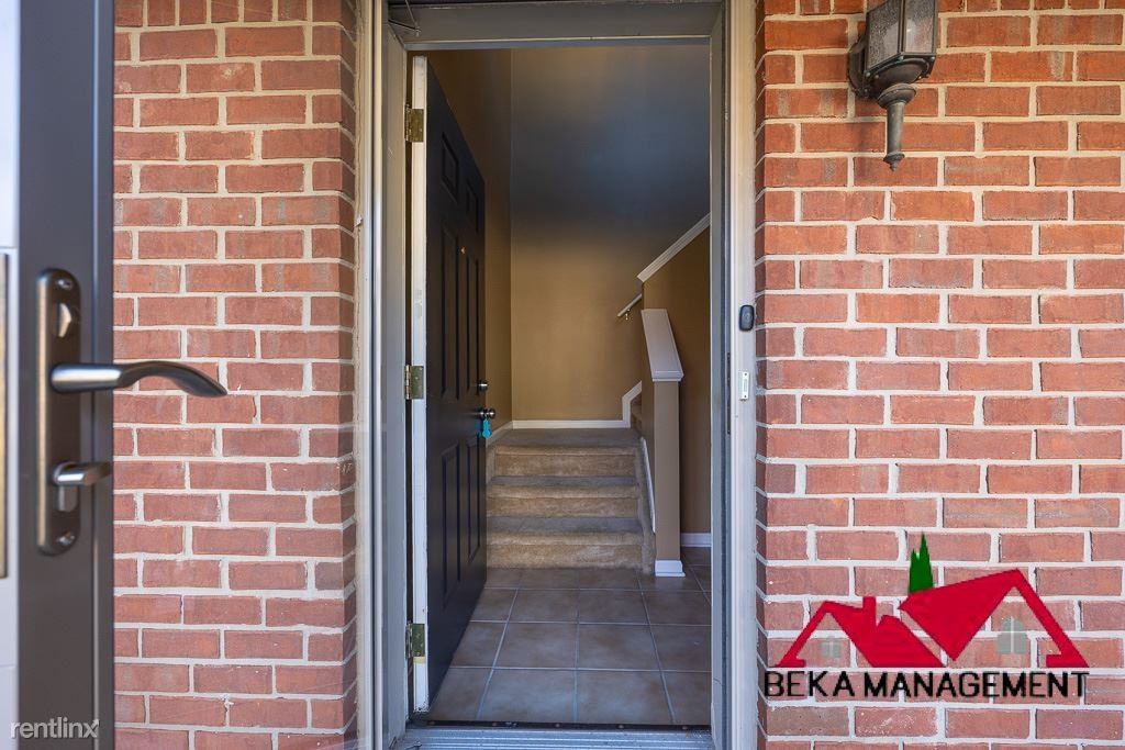 47861 Cardiff Ave - Photo 2 of 21