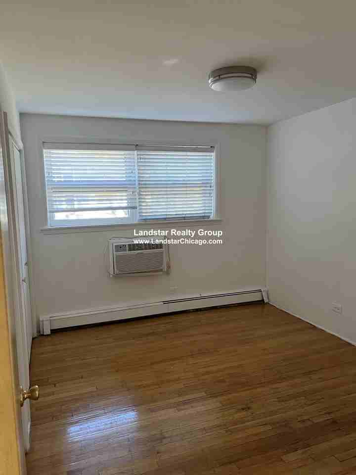 8644 Skokie Blvd #405 - Photo 5 of 10