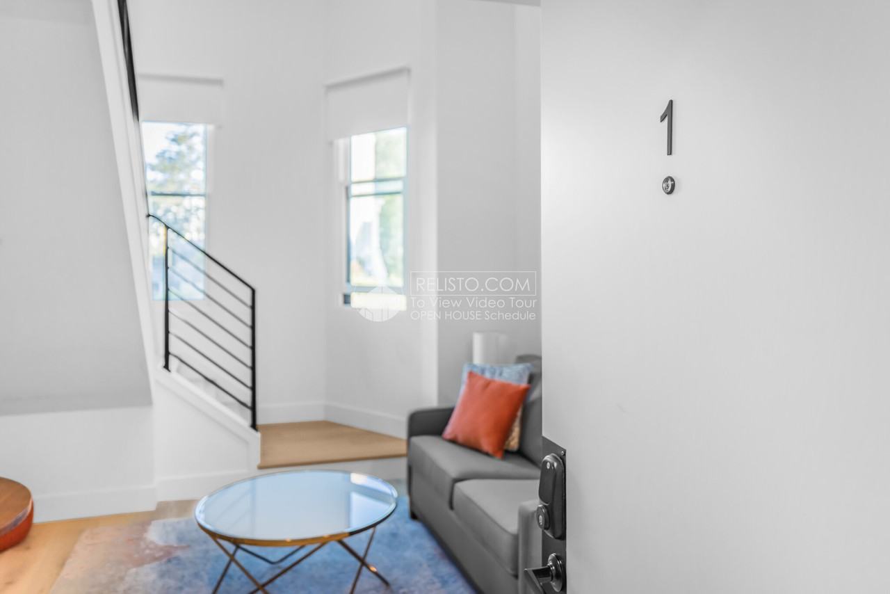 2265 Sacramento St #1 - Photo 4 of 24