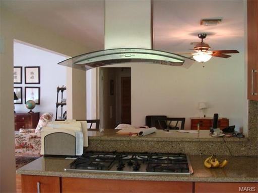 9 Sleepy Hollow Ln - Photo 3 of 18