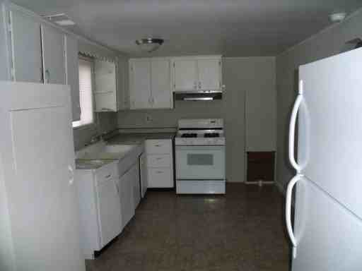 539 15th Ave - Photo 3 of 12