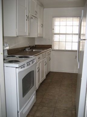 4422 S Ln St - Photo 3 of 5