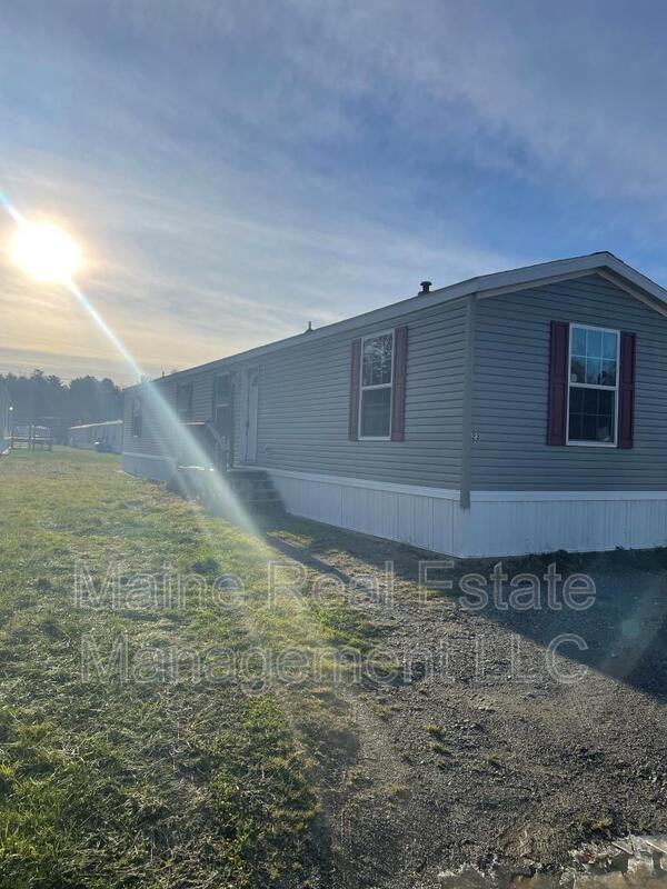 1343 Ohio St - Photo 3 of 11