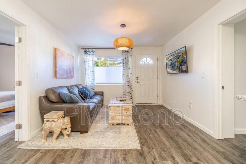 645 S Virginia St #3 - Photo 6 of 19