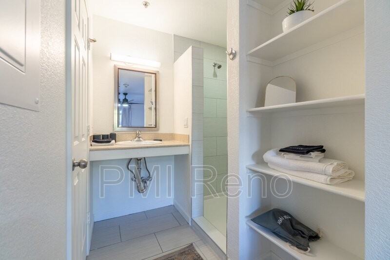 645 S Virginia St #3 - Photo 7 of 19