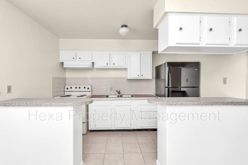 4742 Yale St #25 - Photo 5 of 19