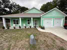 featured image of 104 2nd Ave Sw