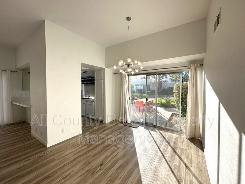 1675 Fairway Cir - Photo 3 of 14