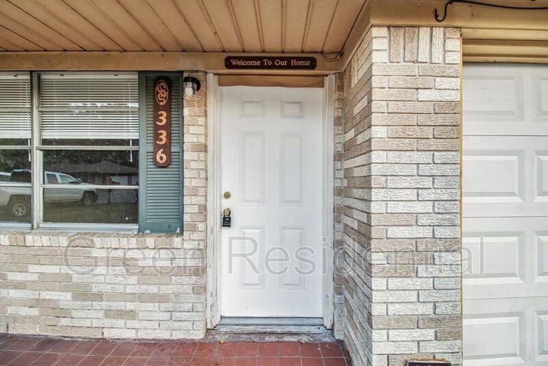 336 Pennington Dr - Photo 3 of 15